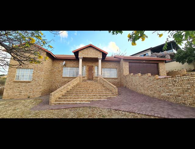 4 BEDROOM FREEHOLD FOR SALE IN CASHAN